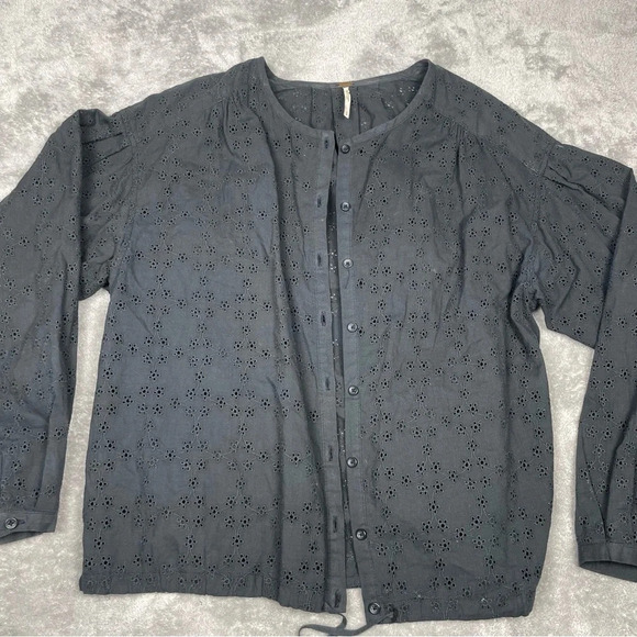 Free People Top Womens Small Black Stars Align Eyelet Beachy Boho Neutral Basic - Picture 5 of 9